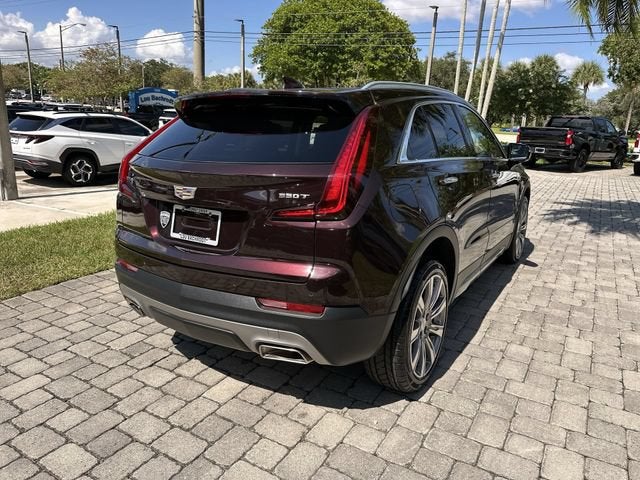 2021 Cadillac XT4 FWD Premium Luxury