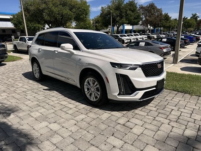 2024 Cadillac XT6 Luxury