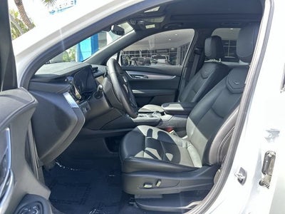 2024 Cadillac XT6 Luxury