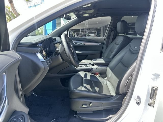 2024 Cadillac XT6 Luxury