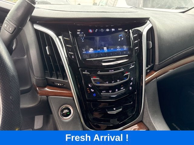 2019 Cadillac Escalade ESV Luxury