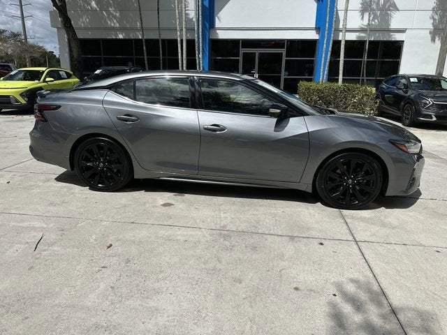 2023 Nissan Maxima SR