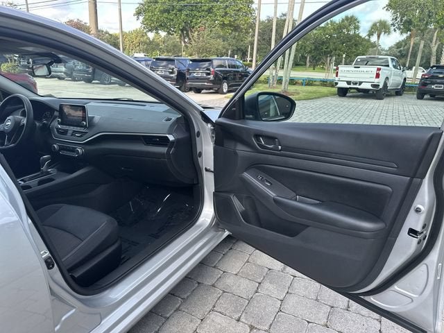 2025 Nissan Altima S