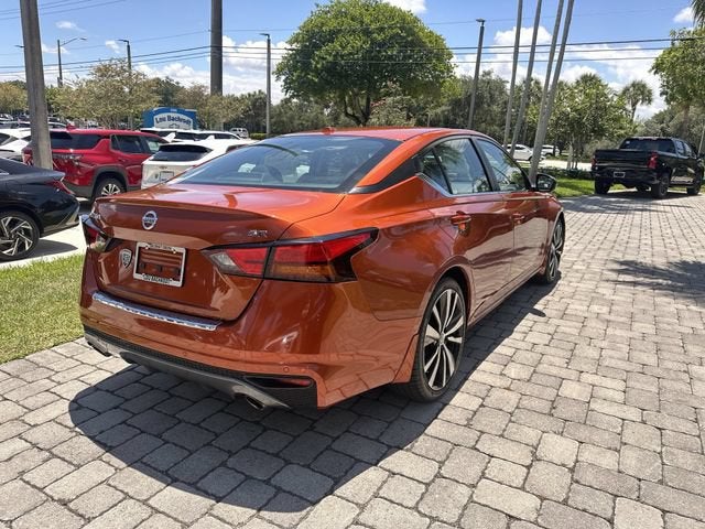 2022 Nissan Altima 2.5 SR