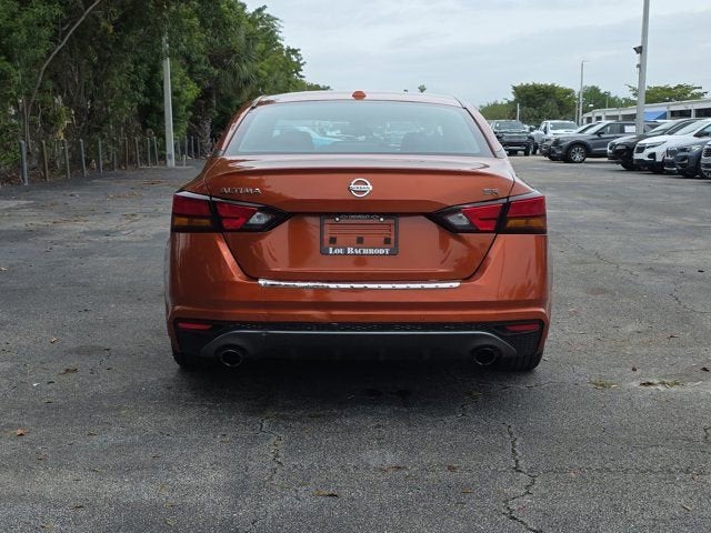 2022 Nissan Altima 2.5 SR