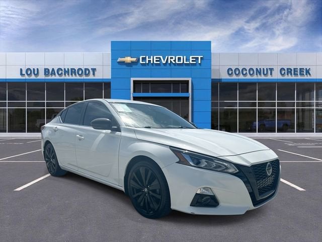 2022 Nissan Altima SR