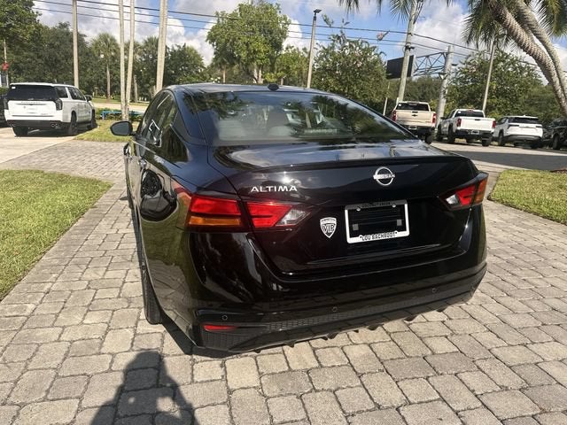 2025 Nissan Altima SV