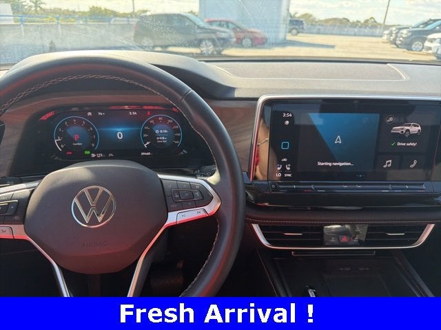 2024 Volkswagen Atlas 2.0T SE w/Technology