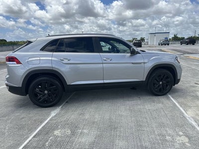2022 Volkswagen Atlas Cross Sport 2.0T SE w/Technology