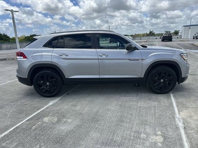 2022 Volkswagen Atlas Cross Sport 2.0T SE w/Technology