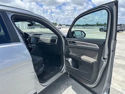 2022 Volkswagen Atlas Cross Sport 2.0T SE w/Technology
