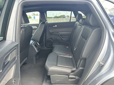 2022 Volkswagen Atlas Cross Sport 2.0T SE w/Technology