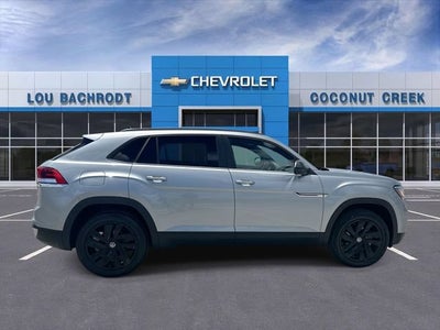 2022 Volkswagen Atlas Cross Sport 2.0T SE w/Technology