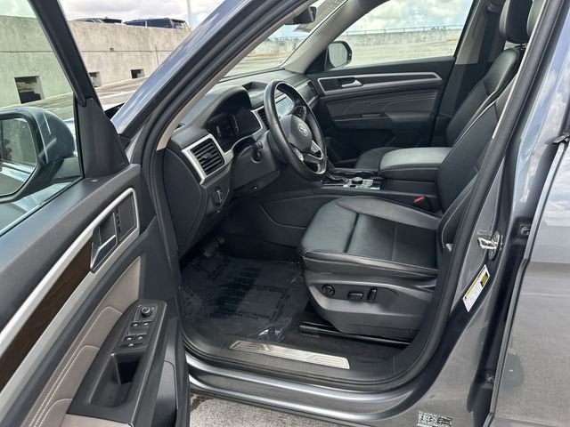 2022 Volkswagen Atlas 2.0T SE w/Technology