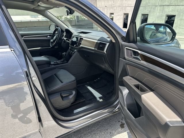 2022 Volkswagen Atlas 2.0T SE w/Technology