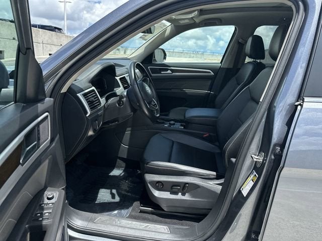 2022 Volkswagen Atlas 2.0T SE w/Technology