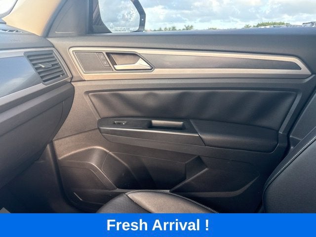 2021 Volkswagen Atlas 3.6L V6 SE w/Technology R-Line