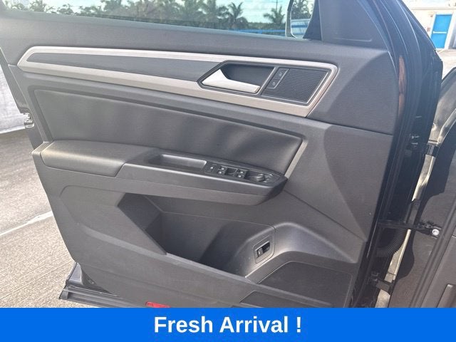 2021 Volkswagen Atlas 3.6L V6 SE w/Technology R-Line