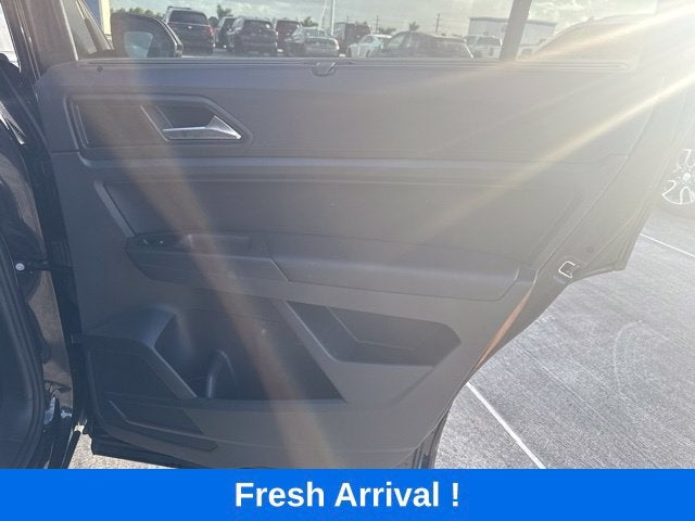 2021 Volkswagen Atlas 3.6L V6 SE w/Technology R-Line