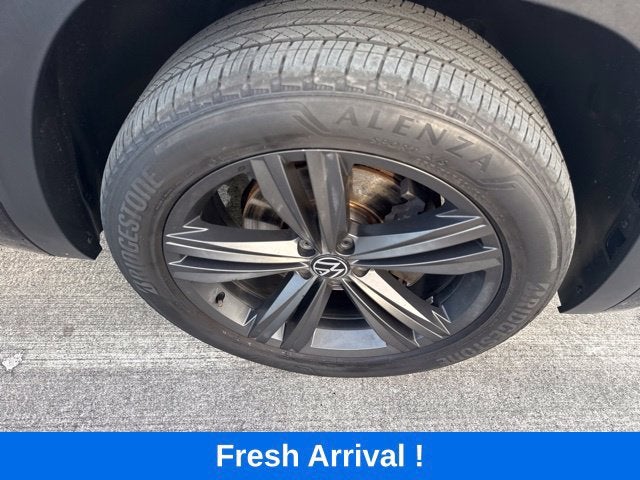 2021 Volkswagen Atlas 3.6L V6 SE w/Technology R-Line