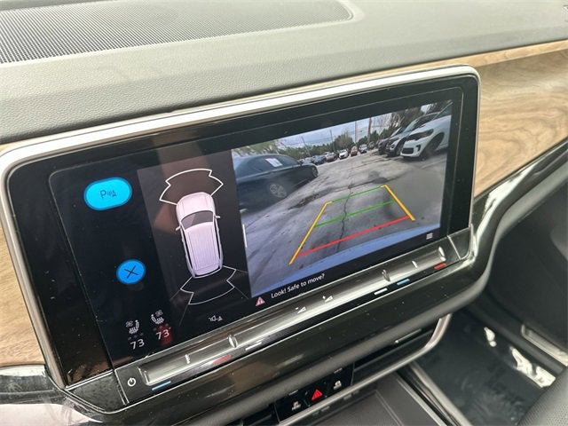 2025 Volkswagen Atlas 2.0T SE w/Technology