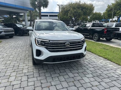 2024 Volkswagen Atlas 2.0T SE w/Technology