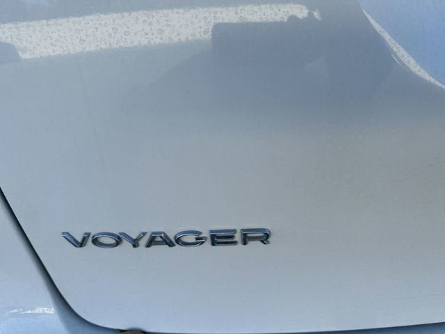 2021 Chrysler Voyager L