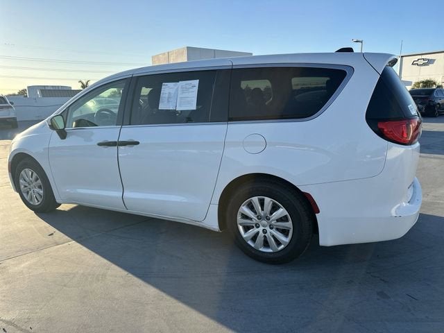 2021 Chrysler Voyager L
