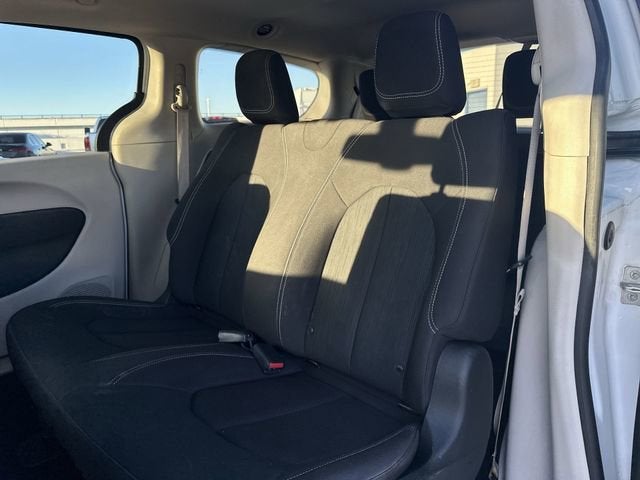 2021 Chrysler Voyager L