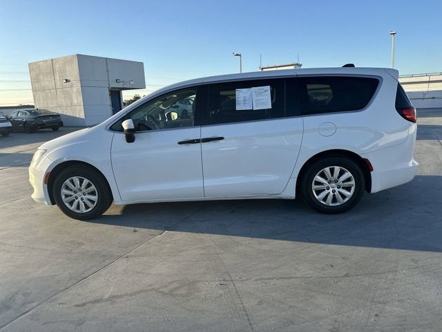 2021 Chrysler Voyager L