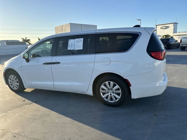 2021 Chrysler Voyager L