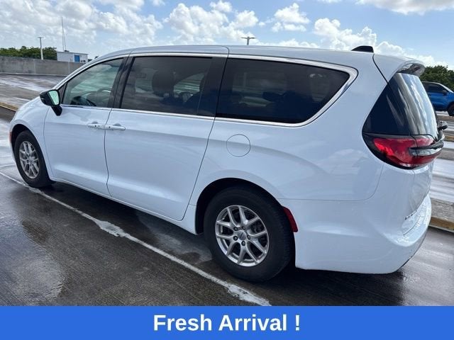 2024 Chrysler Pacifica Touring