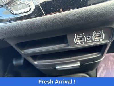 2024 Chrysler Pacifica Touring
