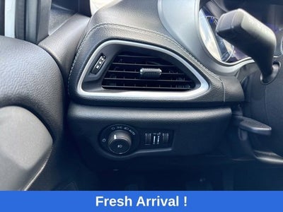 2024 Chrysler Pacifica Touring