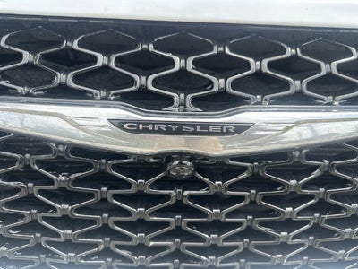 2024 Chrysler Pacifica Touring