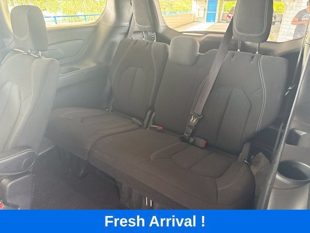2024 Chrysler Pacifica Touring