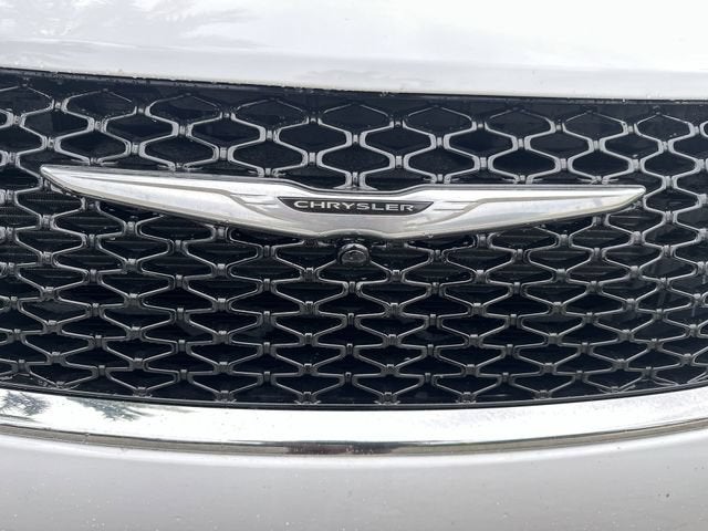 2024 Chrysler Pacifica Touring