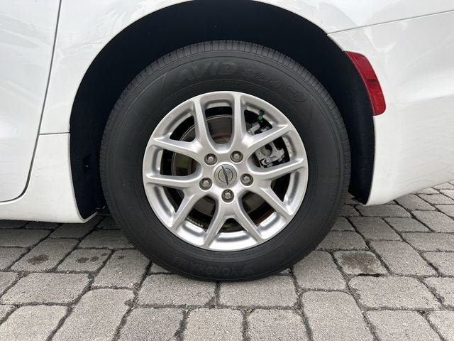 2024 Chrysler Pacifica Touring