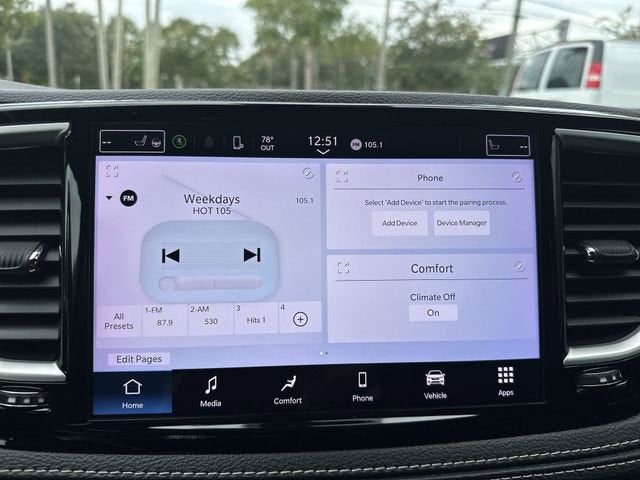 2024 Chrysler Pacifica Touring
