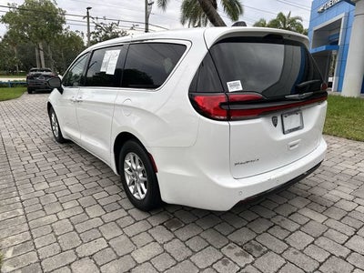 2024 Chrysler Pacifica Touring