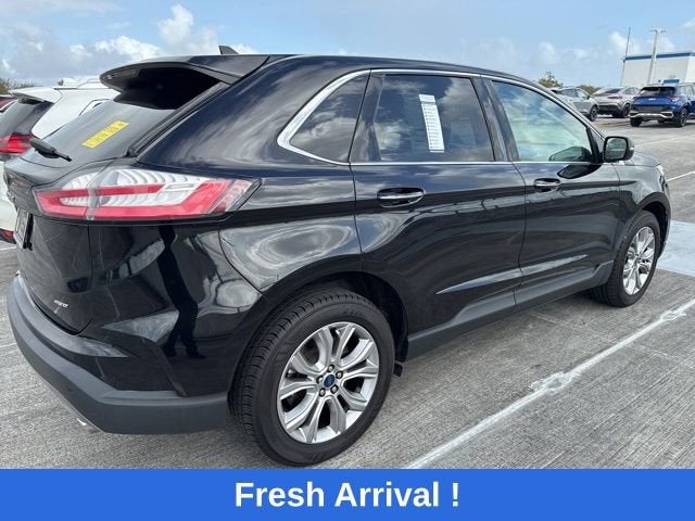 2022 Ford Edge Titanium