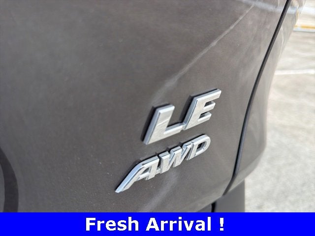 2025 Toyota RAV4 LE