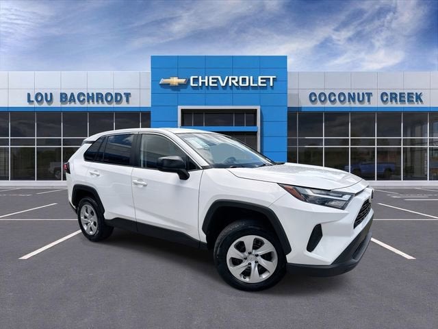 2024 Toyota RAV4 LE FWD's photo