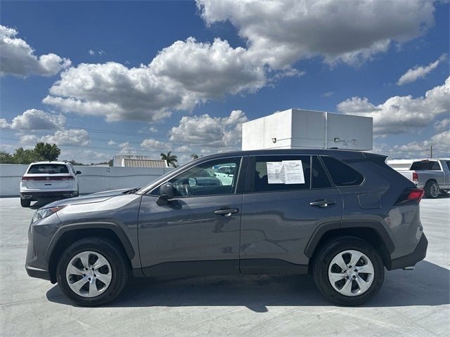 2022 Toyota RAV4 LE