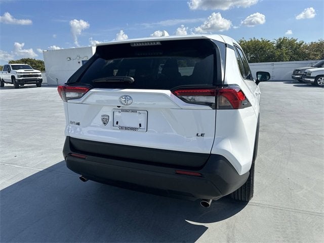 2025 Toyota RAV4 LE