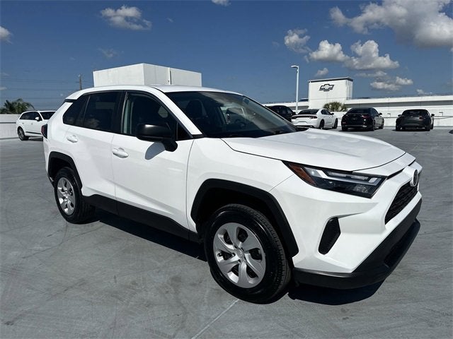 2025 Toyota RAV4 LE