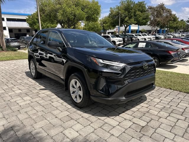2024 Toyota RAV4 LE