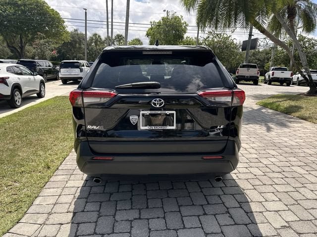 2024 Toyota RAV4 LE