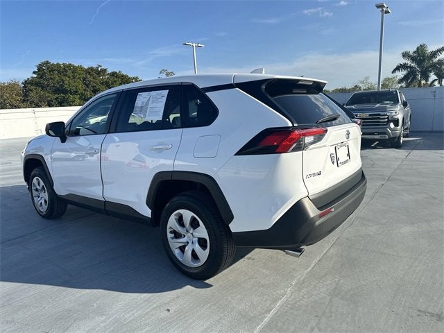 2025 Toyota RAV4 LE
