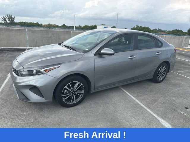2024 Kia Forte LXS AT's photo